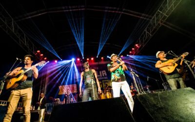 Bloco de carnaval transnacional agita a capital com ritmos caribenhos